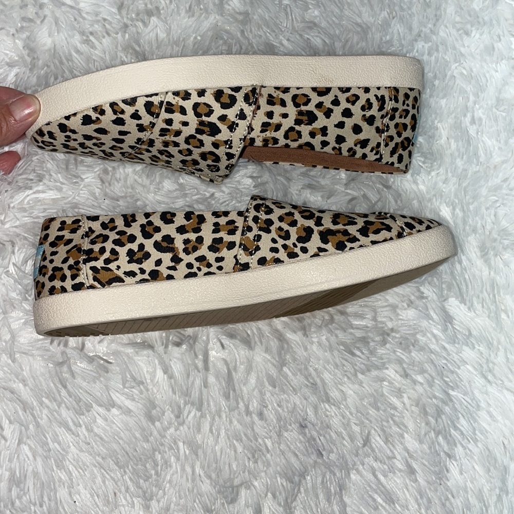 Tom’s Leopard Print Slip on Flats New - Picture 7 of 7
